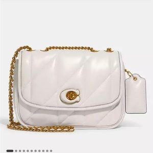 Coach - (LRG VERSION) Pillow Madison Shoulder Bag with Quilting in Brass…